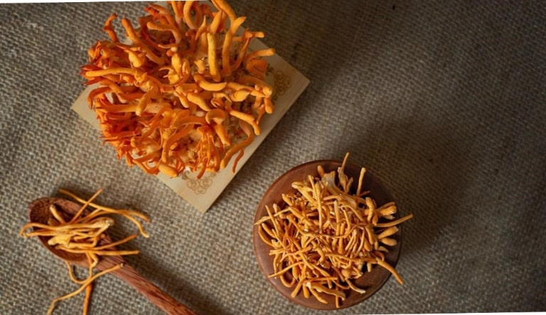 bài thuốc nam chữa u tuyến giáp​